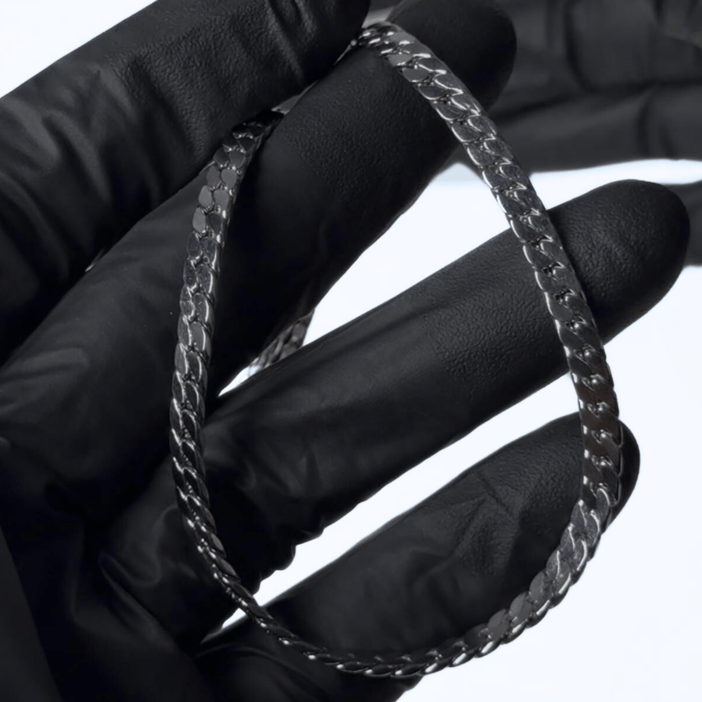 Premium Stainless Steel Chain for Men & Women – Rust‑Free Daily Wear (COD Pakistan)